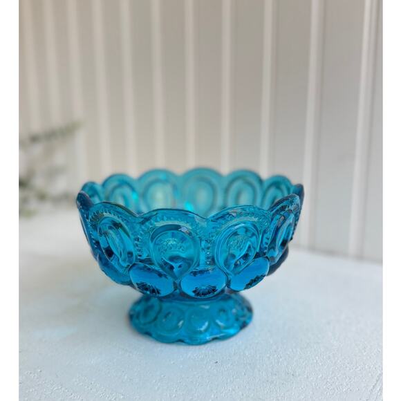 Vintage L.E. Smith Moon and Stars Pedestal Candy Dish | Colonial Blue Glass | 4" - Picture 9 of 9